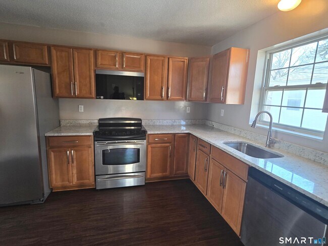 Building Photo - 15 Mc Donald Ave