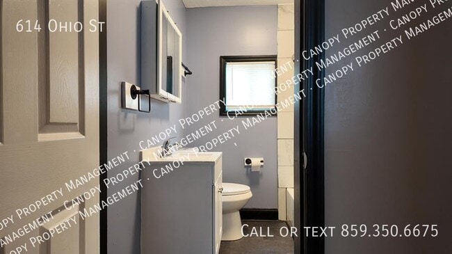 Building Photo - 614 Ohio St