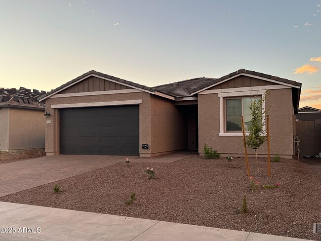 Primary Photo - 7700 W Saddlehorn Rd