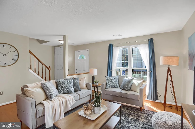 Building Photo - 5737 Sunset View Ln