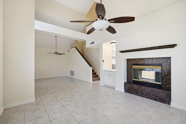 Building Photo - 1333 N Brittany Ln