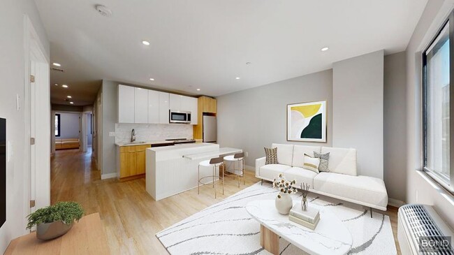 Building Photo - 3 bedroom in Queens NY 11102