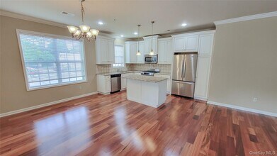 Building Photo - 101 Canter Ct