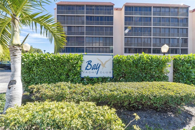 Building Photo - 740 S Federal Hwy