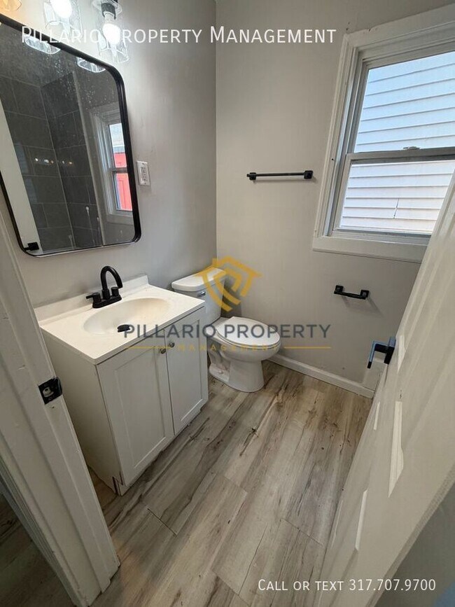 Building Photo - 830 S Taft Ave