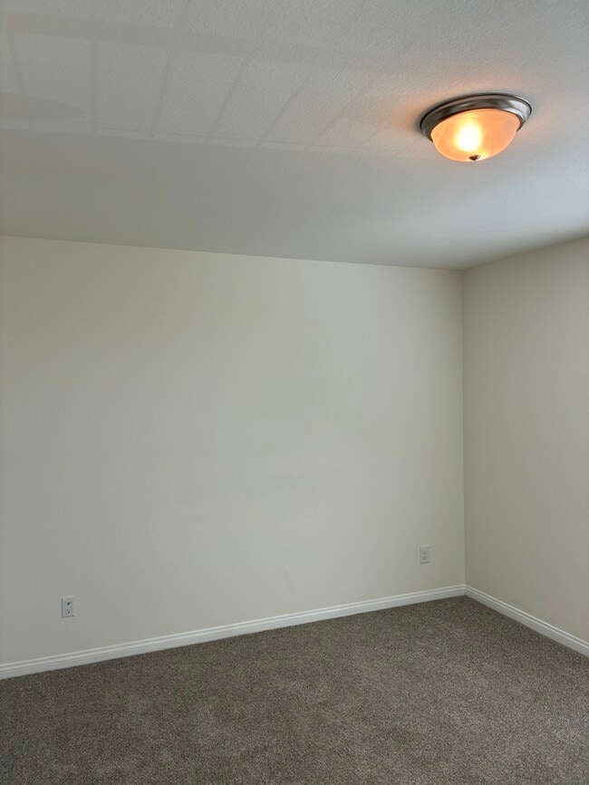 Building Photo - Beautiful 4 Bedroom Home in Southwest Vegas!