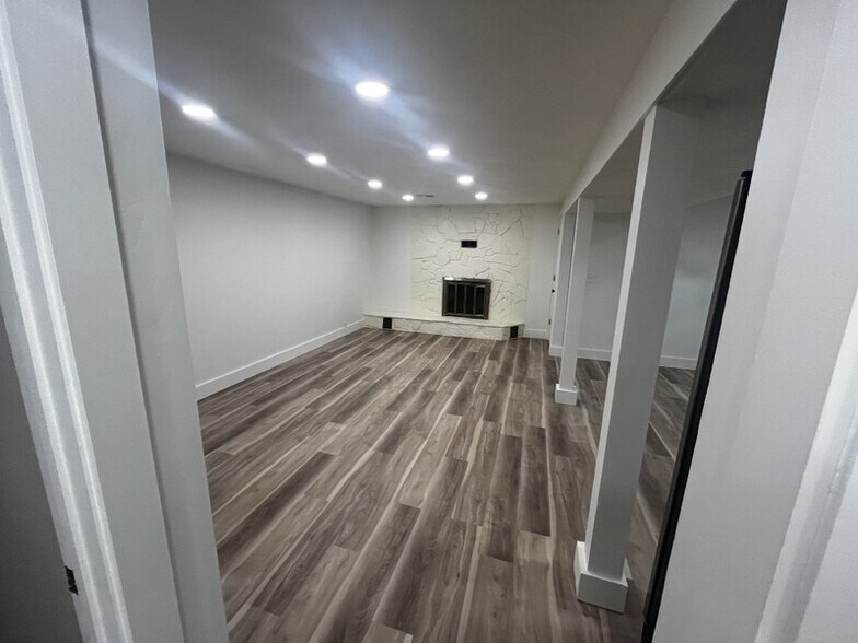 Building Photo - 6836 S 1495 E