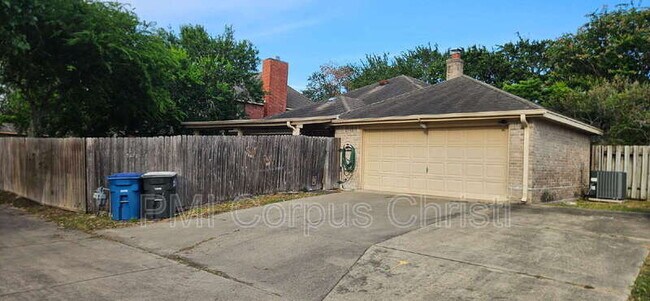 Building Photo - 7421 Lake Neuchatel Dr