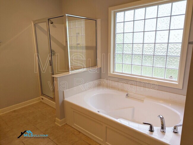 Building Photo - 703 Harkness Cir