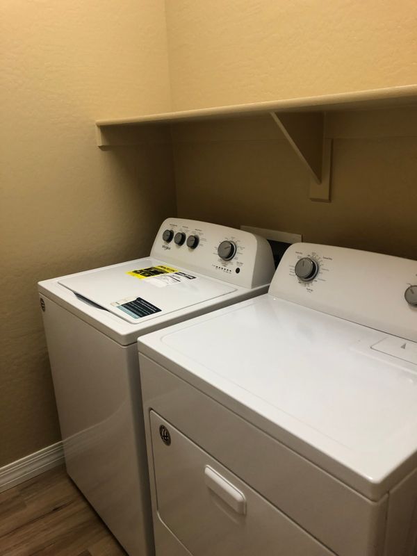 Building Photo - 5593 N Brinson Ln