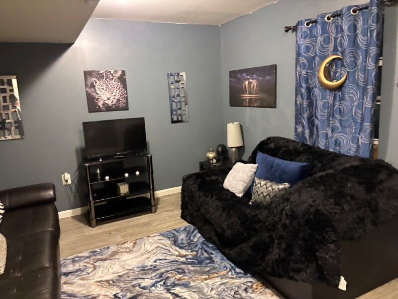 Building Photo - 13 Truth Way