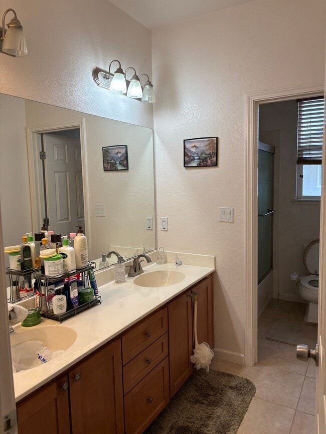 Building Photo - Pittsburg 4 bd, 2.5 ba charming home in excellent location!