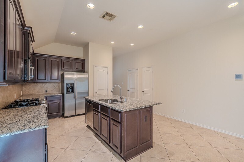 Building Photo - 2943 Fair Chase Dr