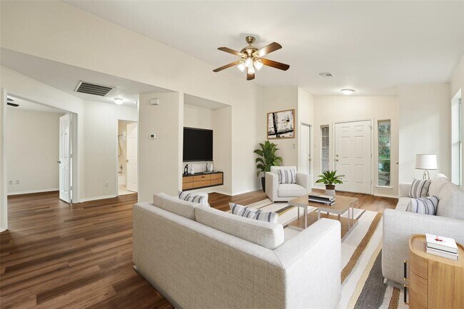 Primary Photo - 11201 Canterbury Tales Ln