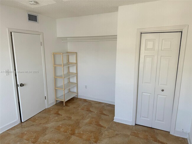 Building Photo - 9248 Collins Ave