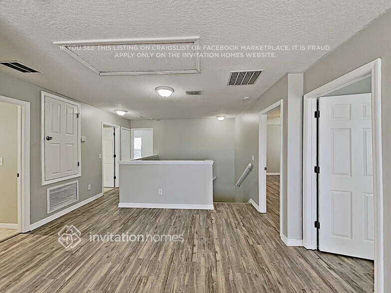 Building Photo - 3324 Pekin St