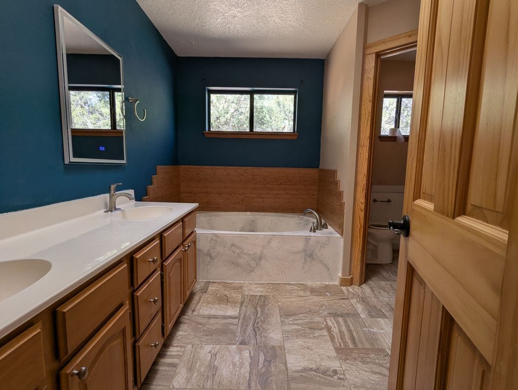 Building Photo - 4 Cavaletti Ct