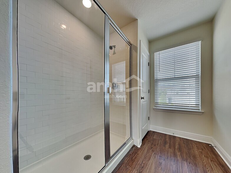 Building Photo - 20324 Calla Lily Dr