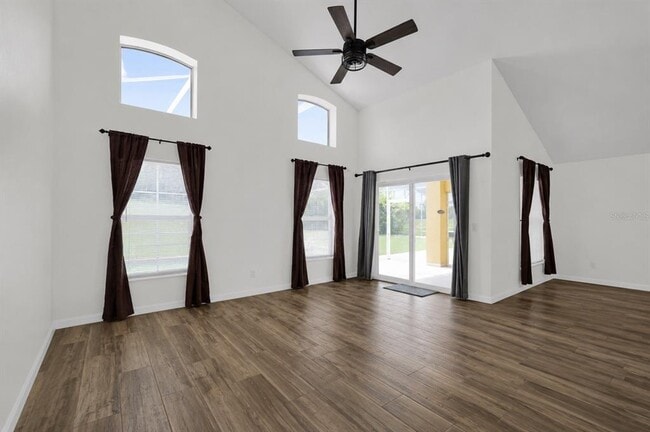 Building Photo - 204 Gleneagles Dr