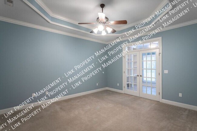 Building Photo - Beautiful large 1800 sf 3/2 for $2000 Townhome in Hixson with a garage and attic storage!