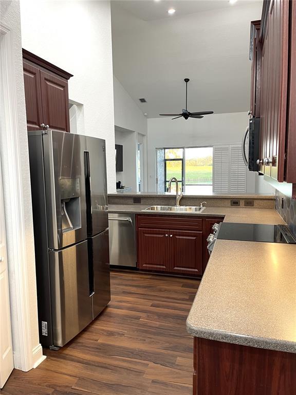 Building Photo - 2946 Mission Lakes Dr
