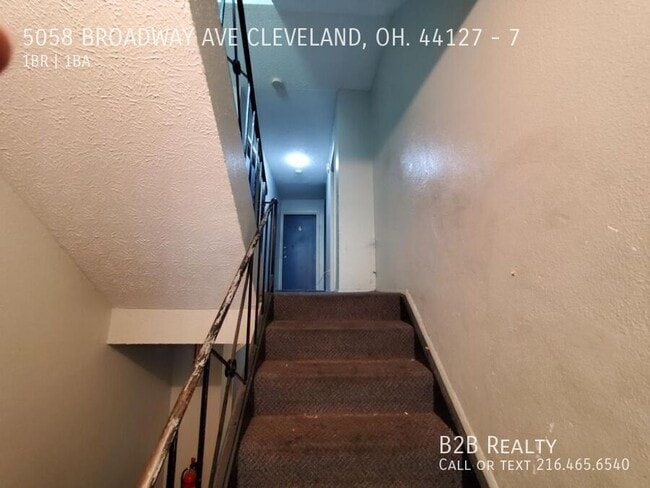 Building Photo - 5058 Broadway Ave