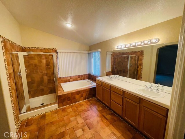 Building Photo - 42020 Dahlia Way