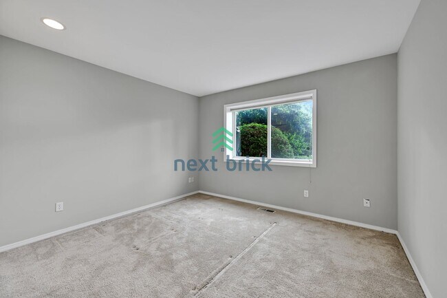 Building Photo - Beautiful home with 4 beds, 3.5 baths for rent