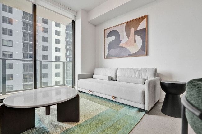 Building Photo - 11 NE 6th St