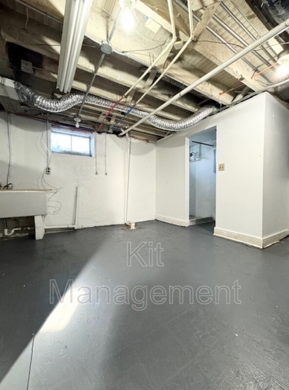 Building Photo - 1141 Earlwood Ave