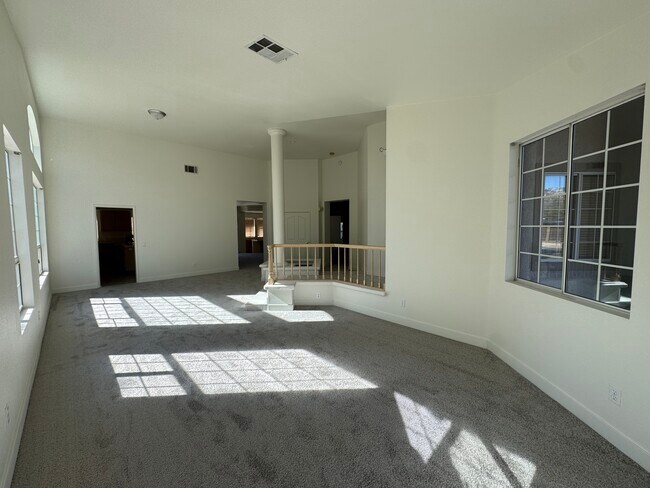 Building Photo - 22747 Pebblestone Dr