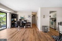 Building Photo - 45 Le Forge Ct