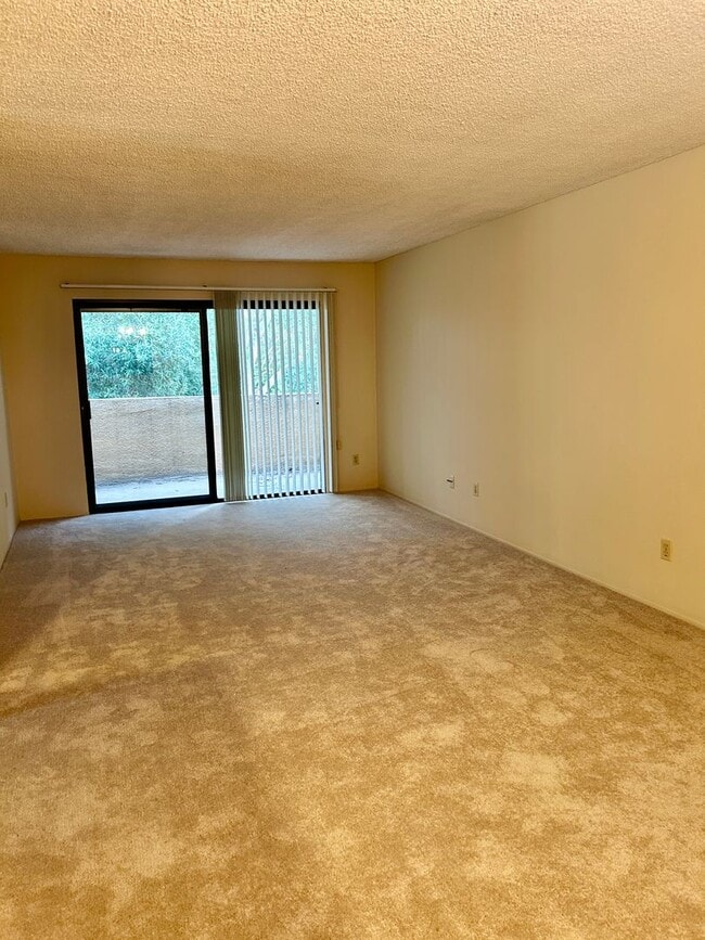 Building Photo - 2609 Pico Pl