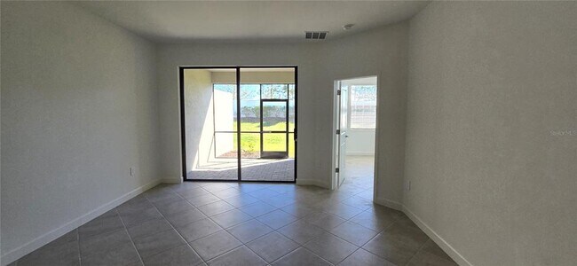 Building Photo - 15822 Sunny Day Dr