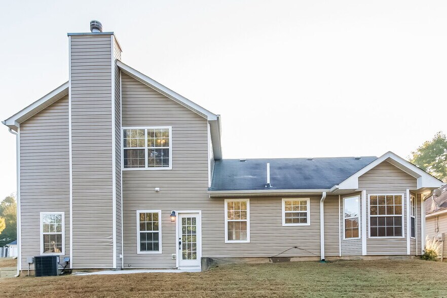 Building Photo - 4063 Percheron Ln SW