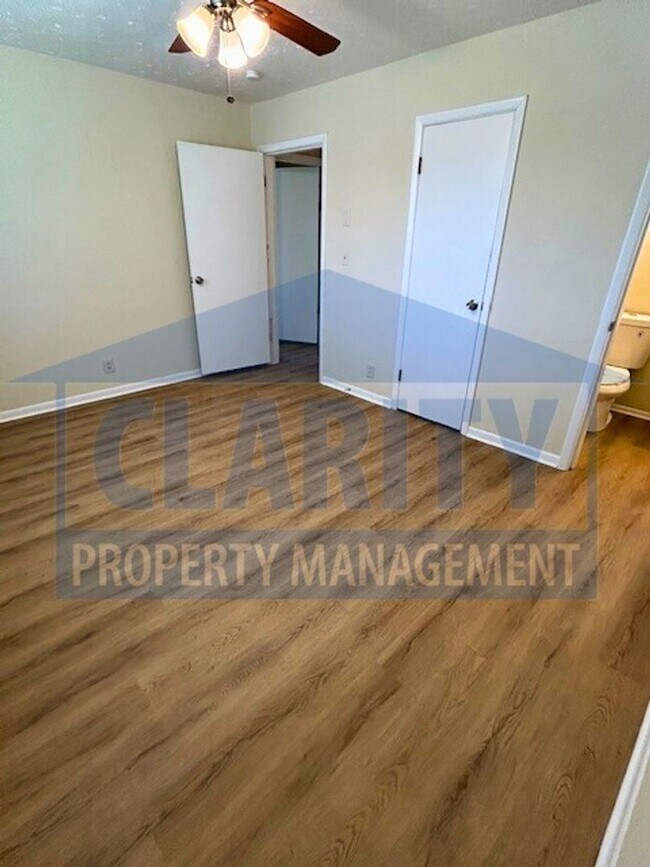 Building Photo - Three bedroom ranch-style home in Chattanooga!