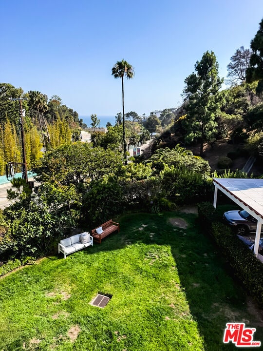 Building Photo - 501 Palisades Dr