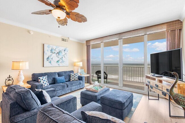 Building Photo - 365 E Beach Blvd