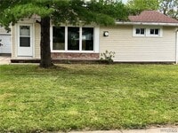 Building Photo - 60 Meadow Lea Dr