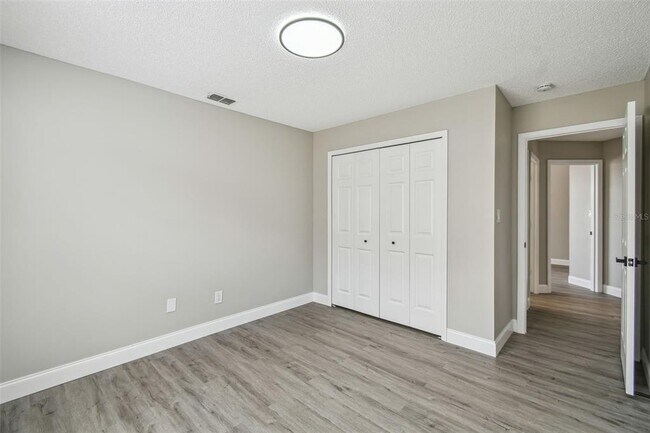 Building Photo - 1317 Ravida Woods Dr