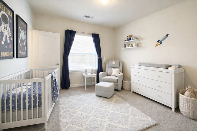 Building Photo - 30031 Willow Cove Ln