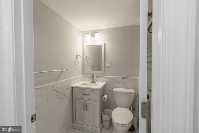 Building Photo - 5776 Yellowrose Ct