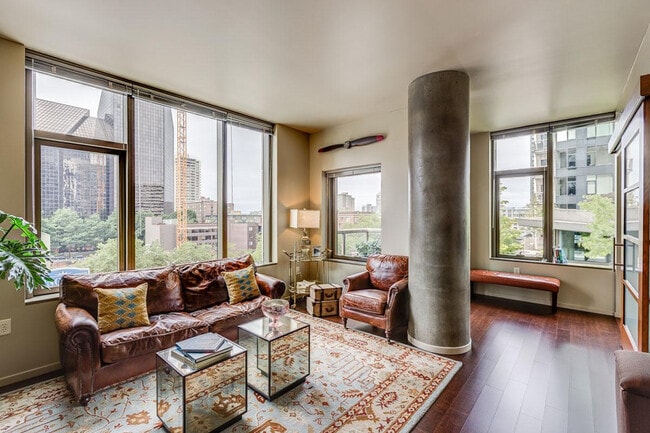 Building Photo - 2101 6th Ave