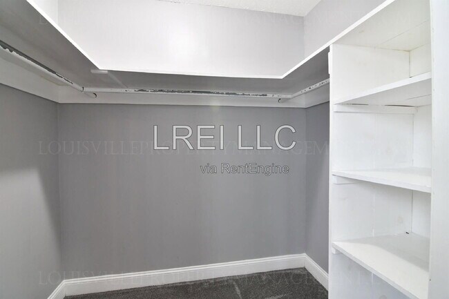 Building Photo - 10815 Alberta Dr