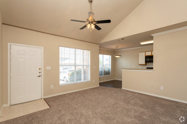 3BR,2BA - 1304SF C1 TOWNHOME - LIVING ROOM - Park Vista Townhomes