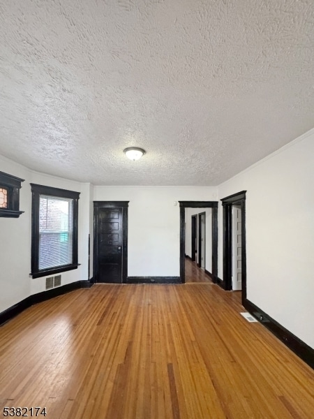 Building Photo - 104 Dayton St