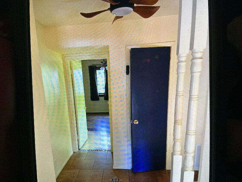 Building Photo - 115 W Koenig Ln