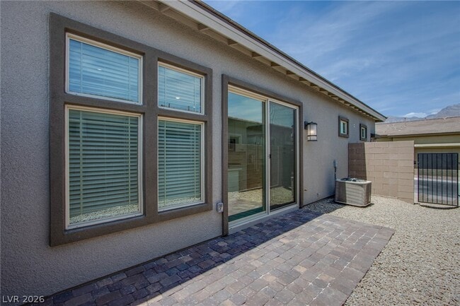 Building Photo - 928 Allister Flds Ln