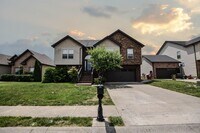 Building Photo - Four Bedroom with Pool in Fields of Northm...