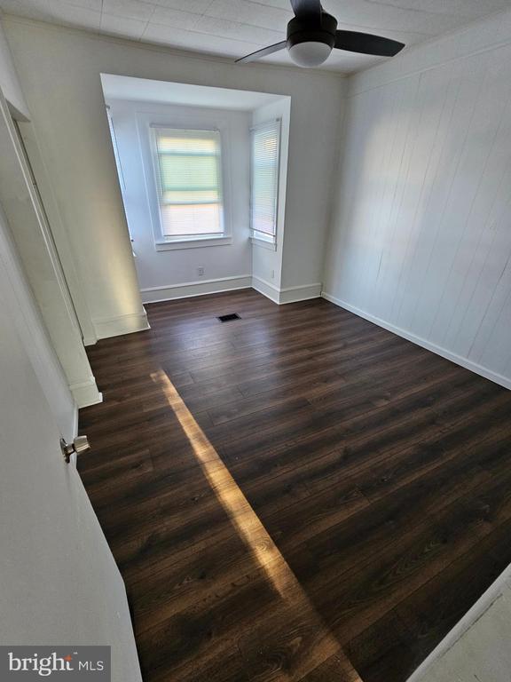 Building Photo - 959 S Main St